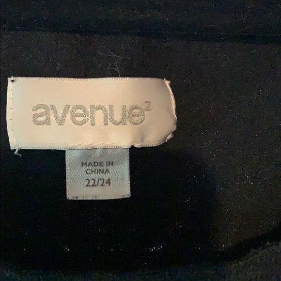 Plus size tank top - Picture 2 of 3